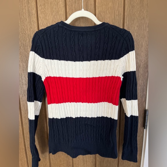 Tommy Hilfiger women’s medium color block sweater. - Picture 3 of 4